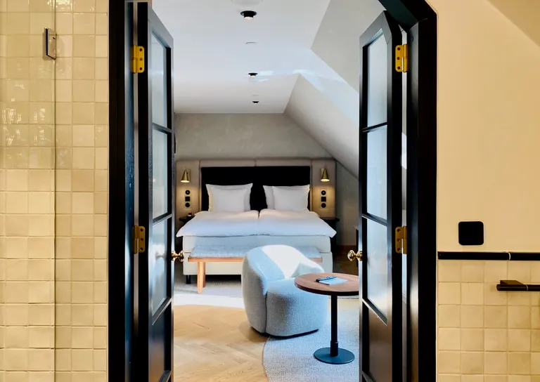 Forsidebilde til innlegget som viser et hotellrom