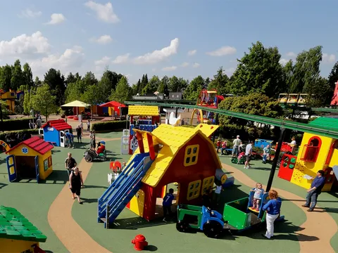 Pressebildet fra Legoland som viser en lekeplass med Lego Duplo